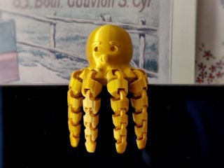 Fidget Friendly Funny Flexi Octopus (Various Sizes)